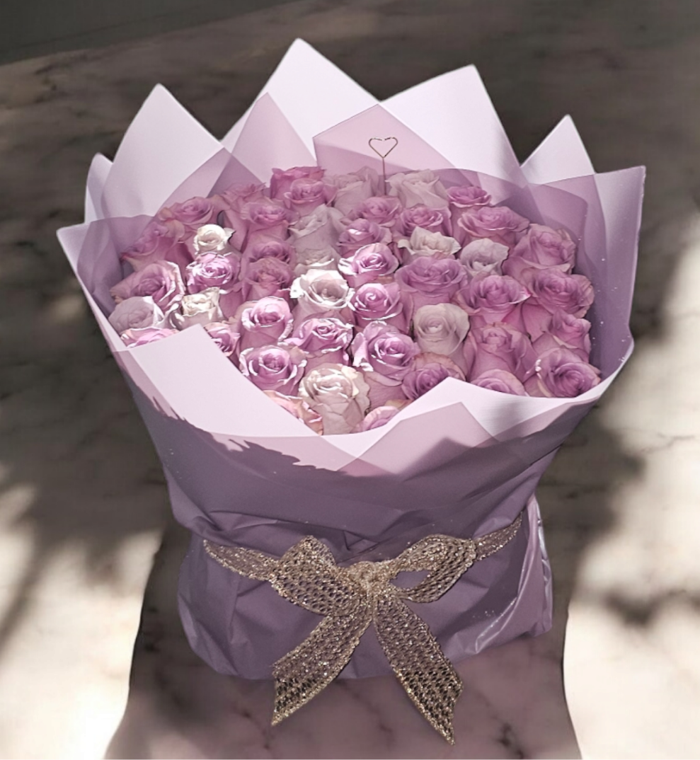 Simple rose bouquet
